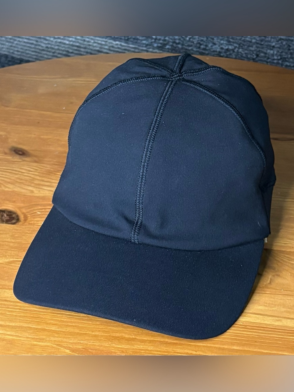 lululemon athletica Black Performance Workout Cap Hat Adult Small EUC